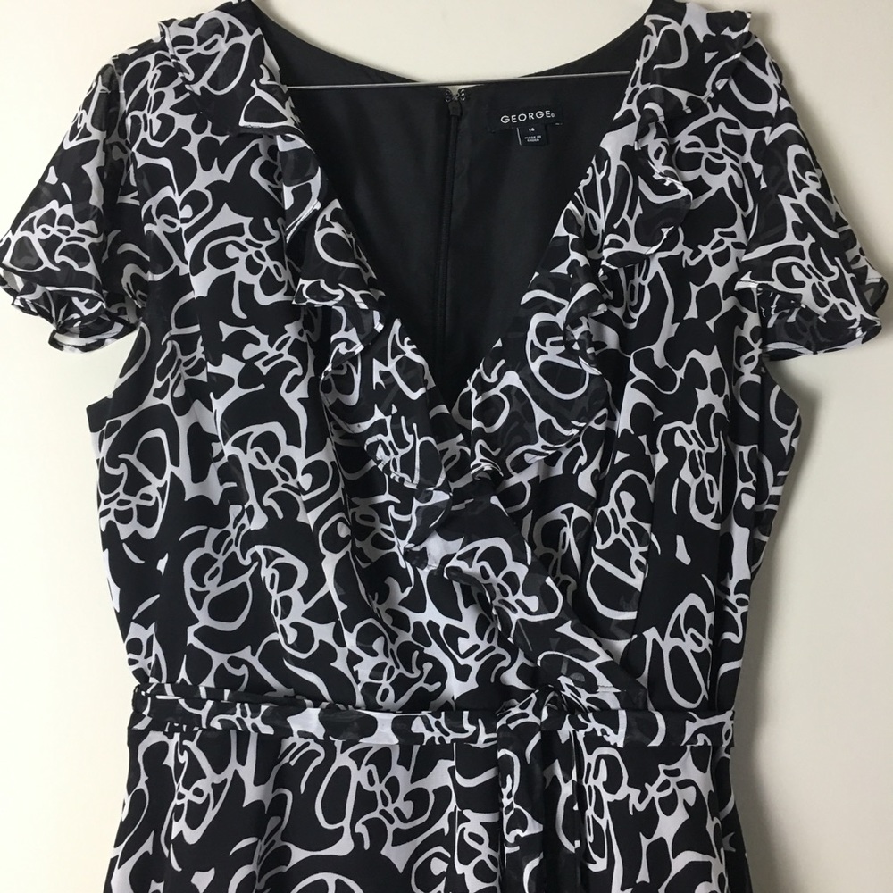 George Women’s Abstract Black White Dress Size 14 - Picture 3 of 9